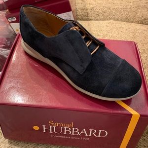 Hubbard dark blue freedom now shoe size 7